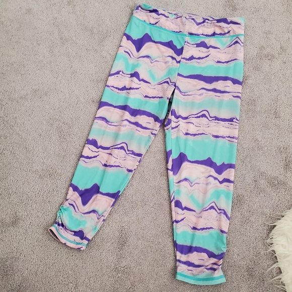 Colorful Cropped Leggings - Picture 3 of 4